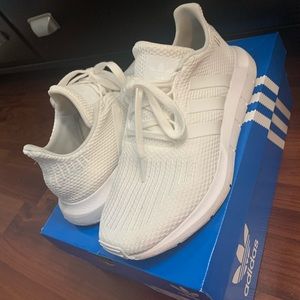 Adidas Swift Run